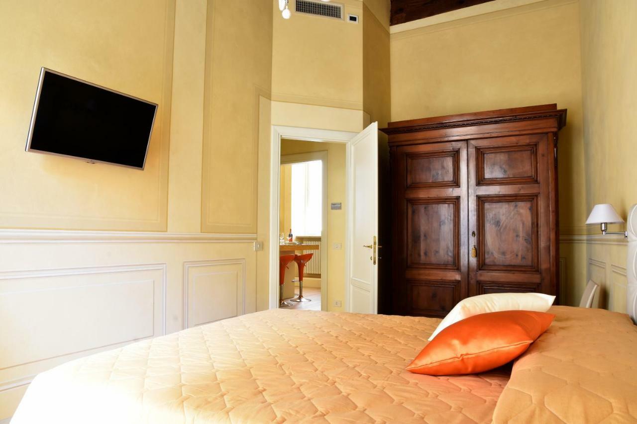 Stella Polare - Luxury Apartment Lucca Ngoại thất bức ảnh